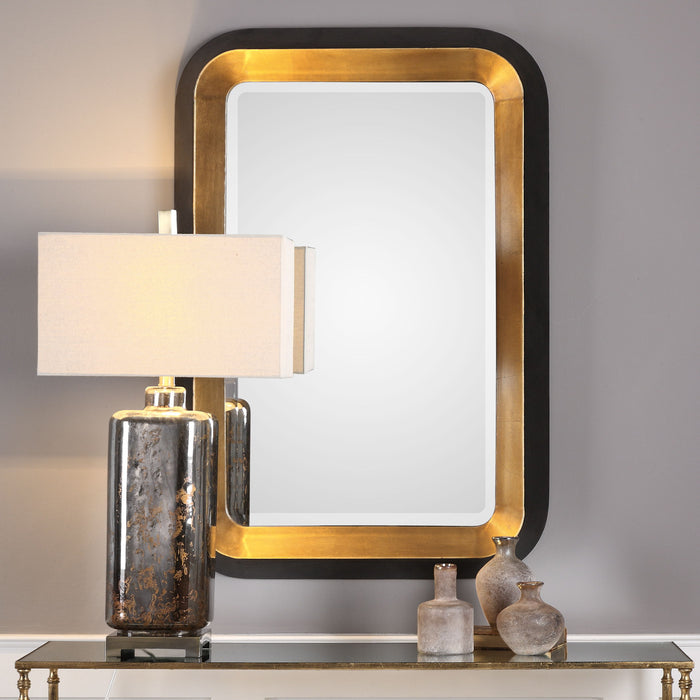 Niva - Metallic Wall Mirror - Gold