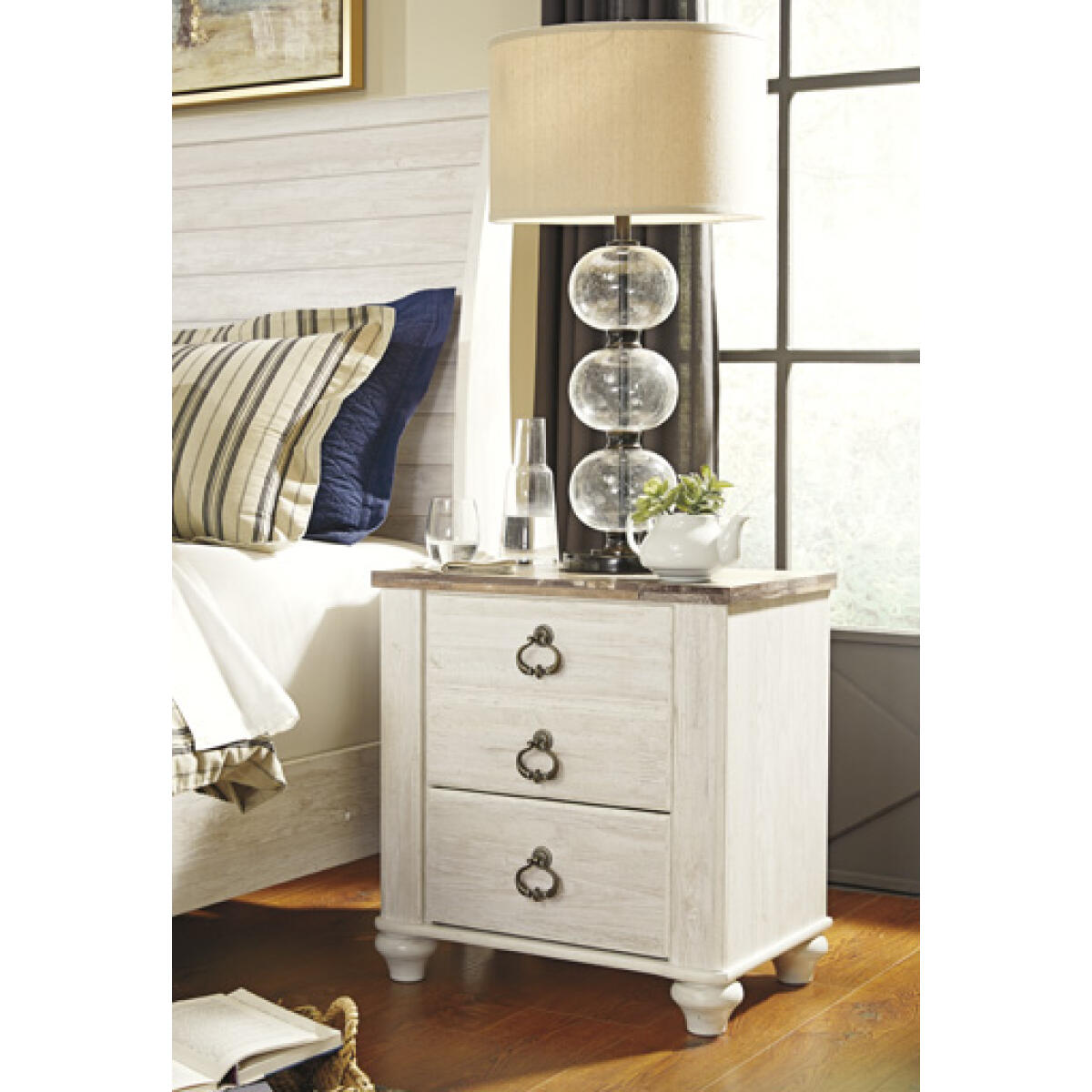 4895102d9df1d7332654bc18b0937da8 Willowton Nightstand - Image 1